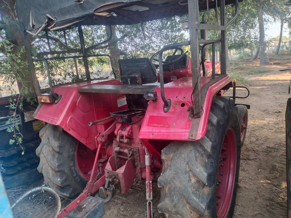 MAHINDRA  575 DI TRACTOR FOR SALES