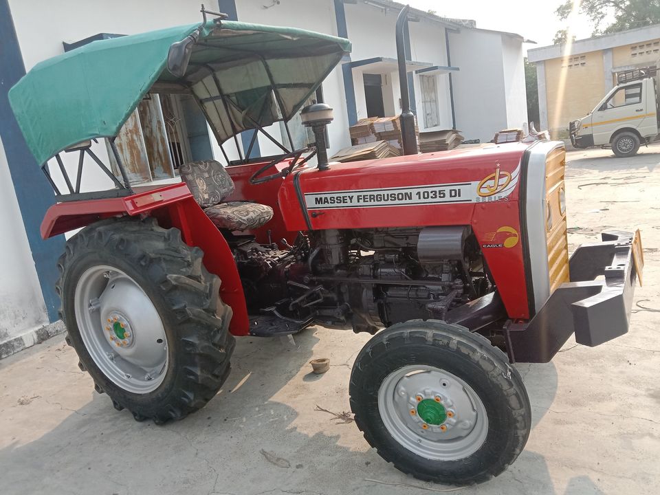 massey furgusion  1035 di  Tanker with RC (Permit Vehicle)