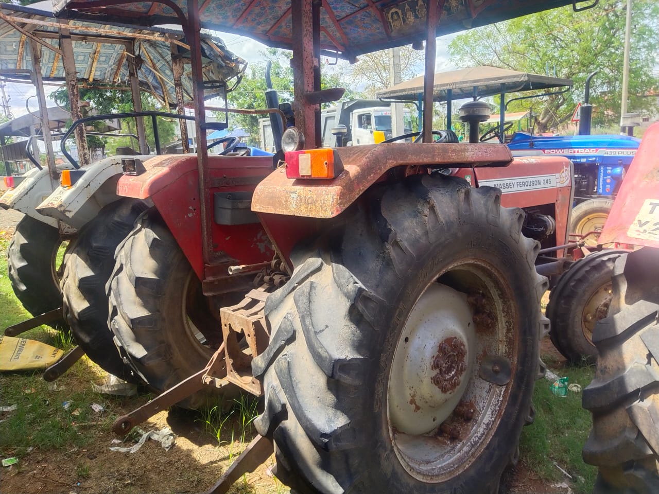used massey furgusion 245 di tractor for sales