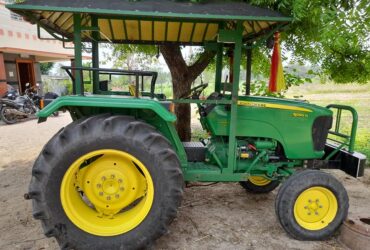 John Deere  5050 Tractor FOR SALES