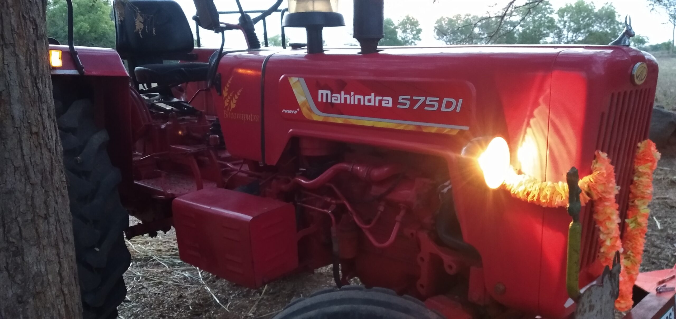 Private: Mahindra 575di power plus boomiputra